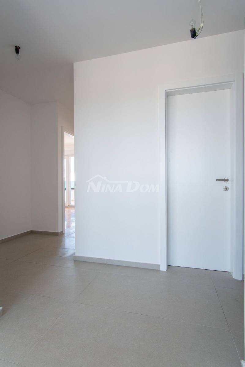 Newly built apartment, second floor, sea view. - 8