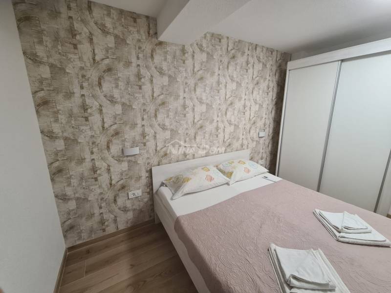 Apartman trosoban u prizemlju - 4