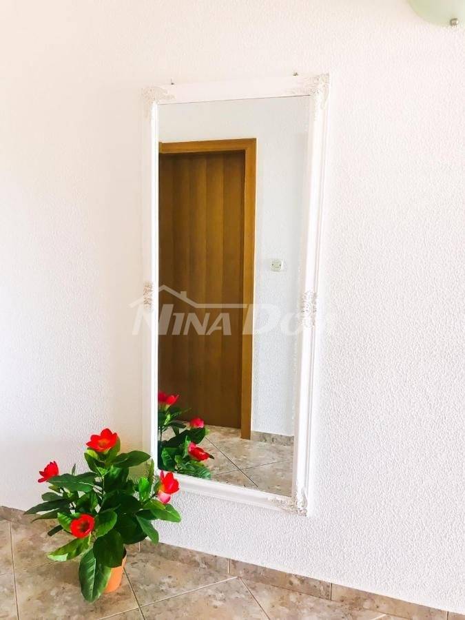 Apartman u prizemlju, uređenom okućnicom - 12