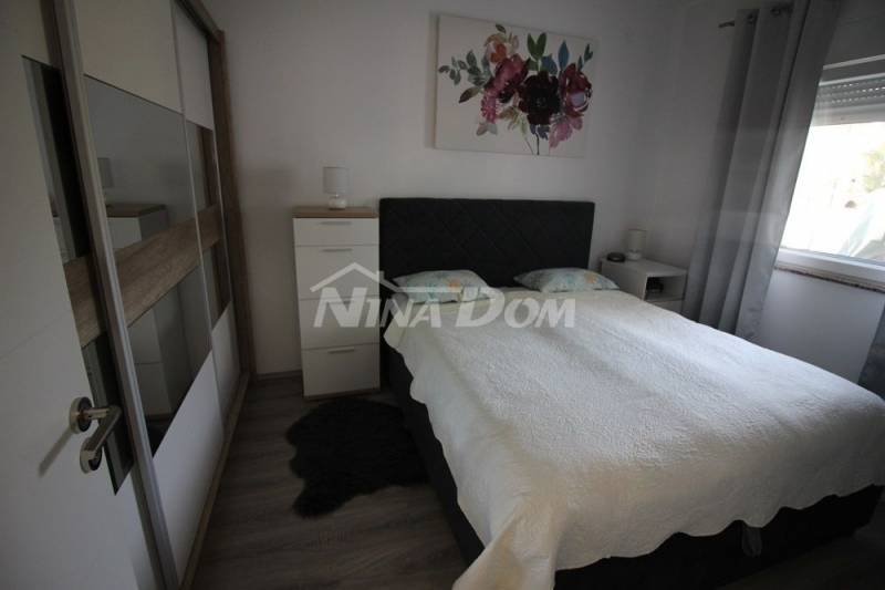 Apartman u prizemlju s pomoćnim objektom. - 5