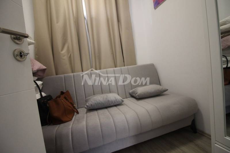 Apartman u prizemlju s pomoćnim objektom. - 11