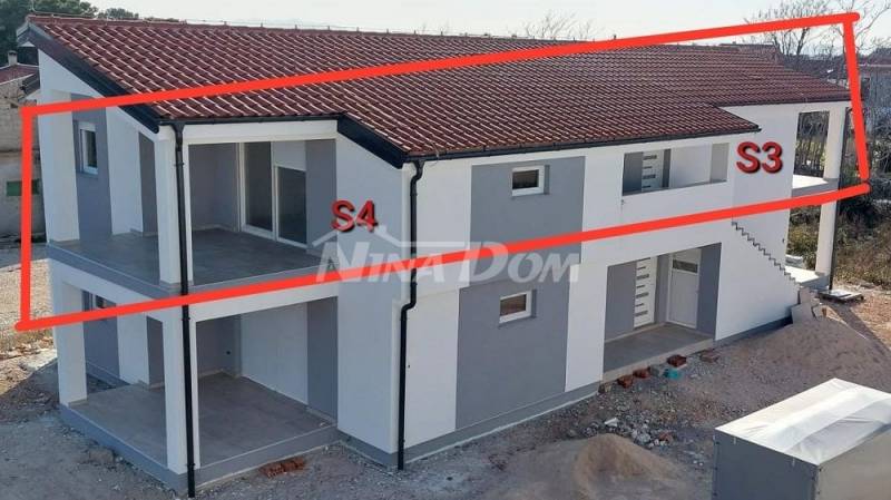 Apartman na katu, centar otoka Vira (voda i kanalizacija) - 11