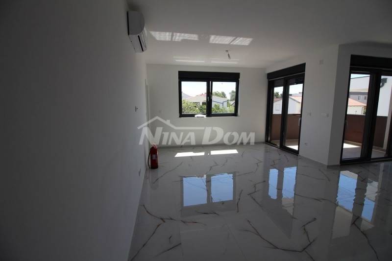 Duplex apartment (first and second floor with three bedrooms), roof terrace, south side, close to the sea - 4