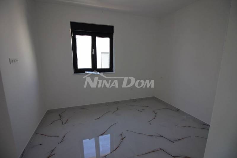 Duplex apartment (first and second floor with three bedrooms), roof terrace, south side, close to the sea - 8