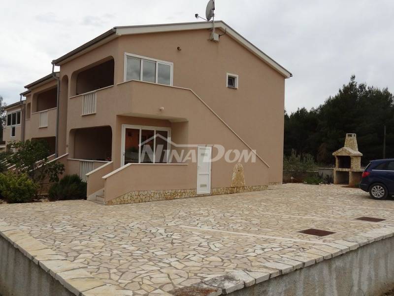 Apartment on the ground floor, south side of the island of Vir, quiet and peaceful part of the island of Vir - 2