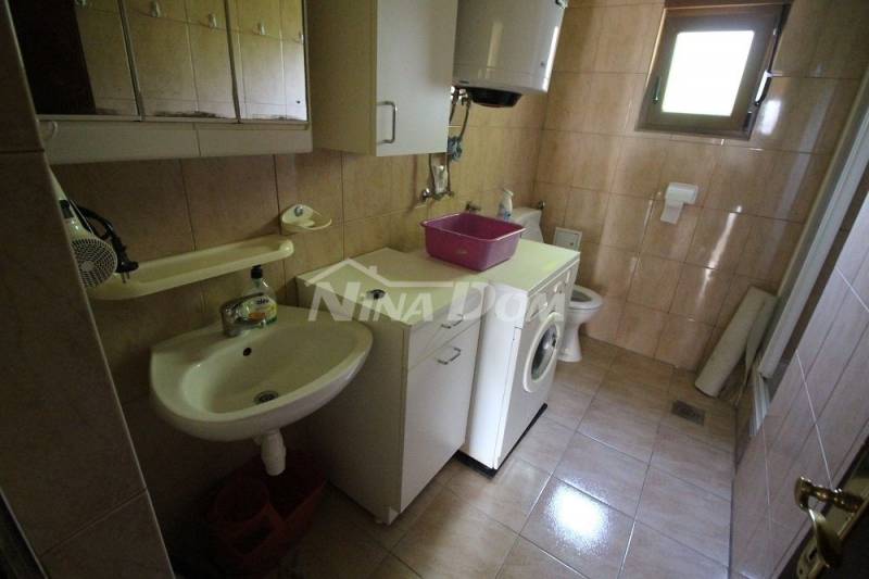 Apartment on the first floor, 3 bedrooms, water and sewage - 6