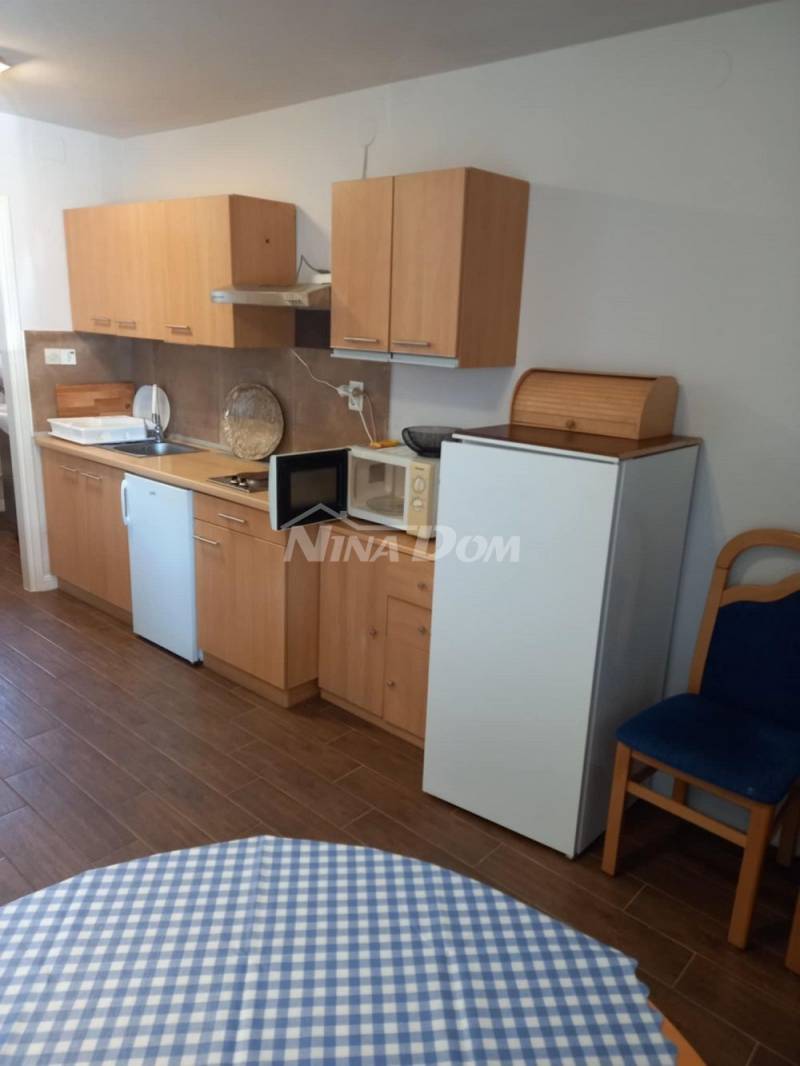 Apartmán na prízemí, 200 metrov od mora a pláže. - 10