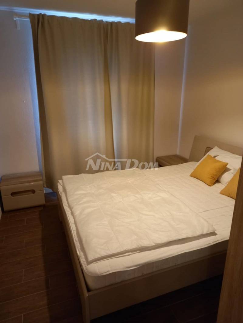 Apartman u prizemlju, 200 metara od mora i plaže. - 7