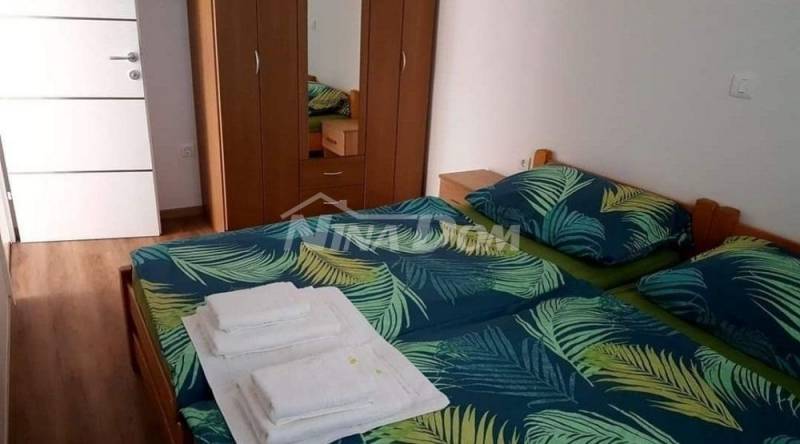 Apartmán na prízemí, 200 metrov. k moru, južná strana Vir - 7