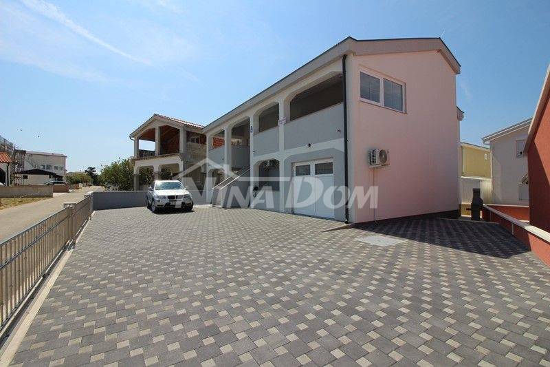 Ground floor apartment with garage 180 meters from the sea. - 1