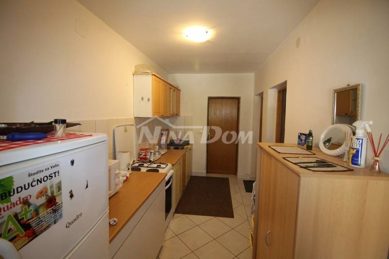 Apartmánový dom 140 metrov od mora - 4