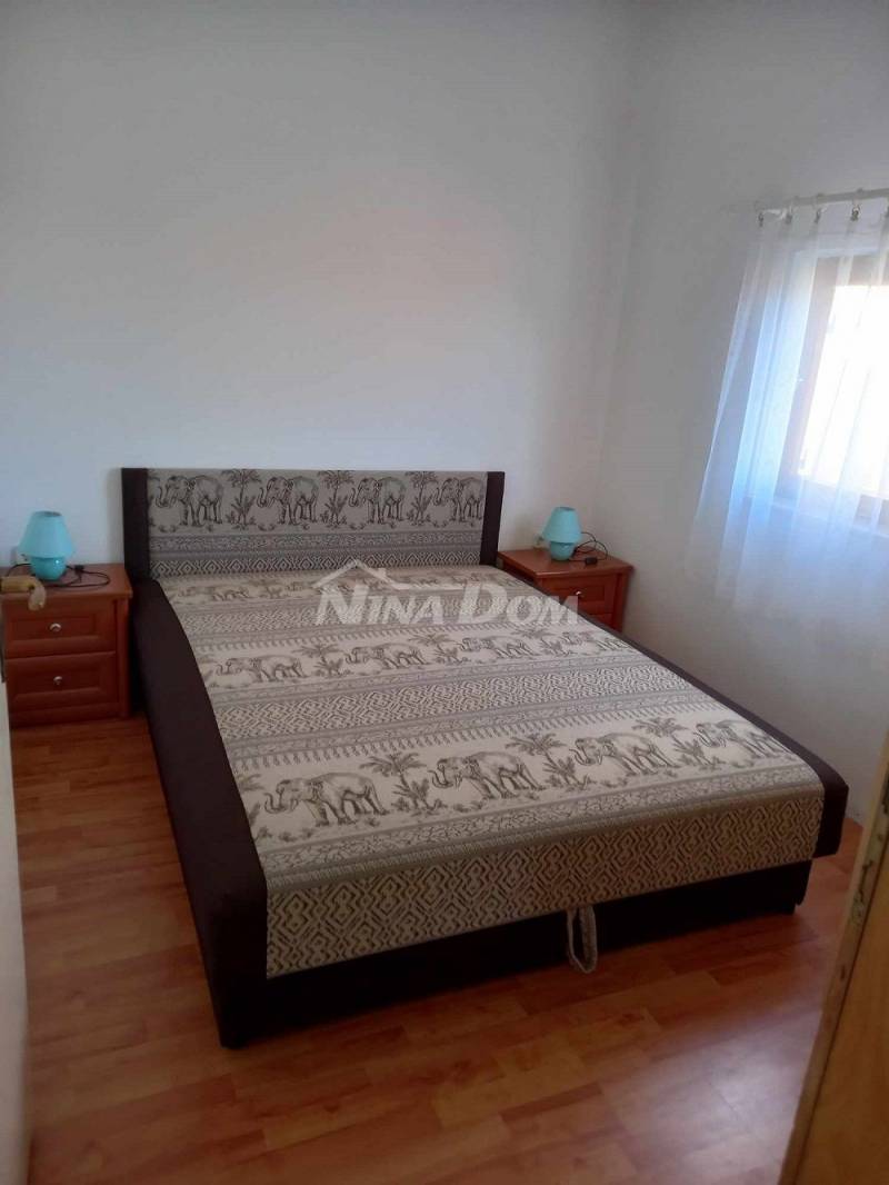 Nekretnina s 4 apartmana - 14