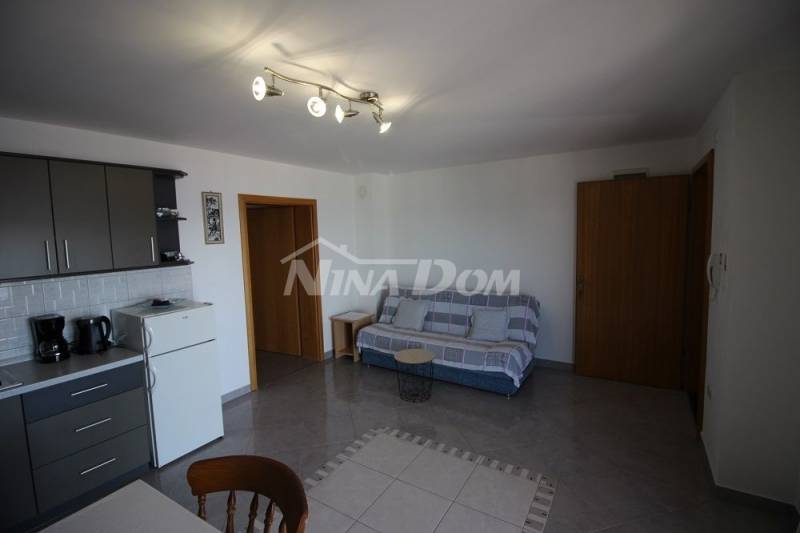 Apartmanska kuća 2.red od mora južna strana Vira - 15