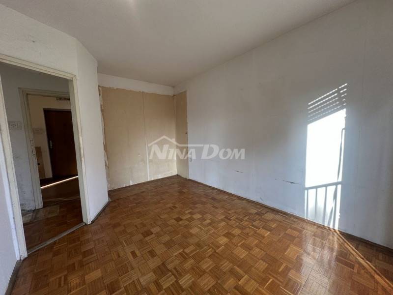 Prodaje se stan, 40 m², Bulevar – idealna lokacija! - 5