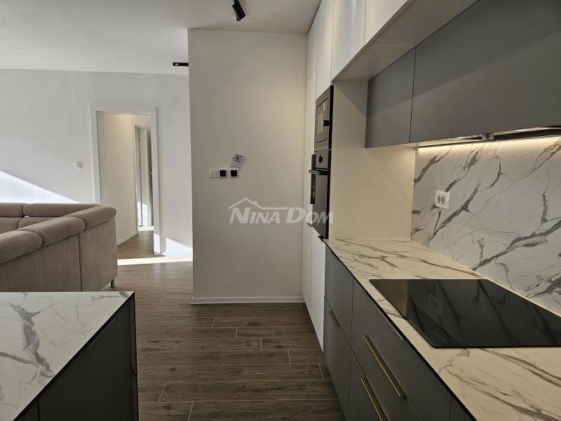 Put Petrića, renovated two-bedroom apartment on the first floor - 7