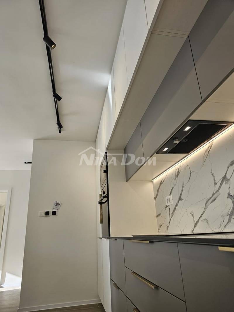 Put Petrića, renovated two-bedroom apartment on the first floor - 10