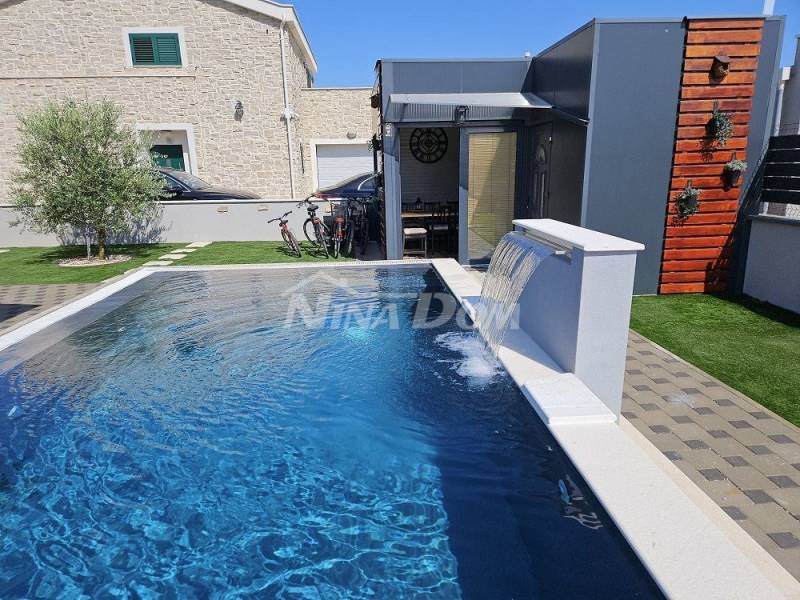 Holiday property with swimming pool 250 meters from the sea - 6