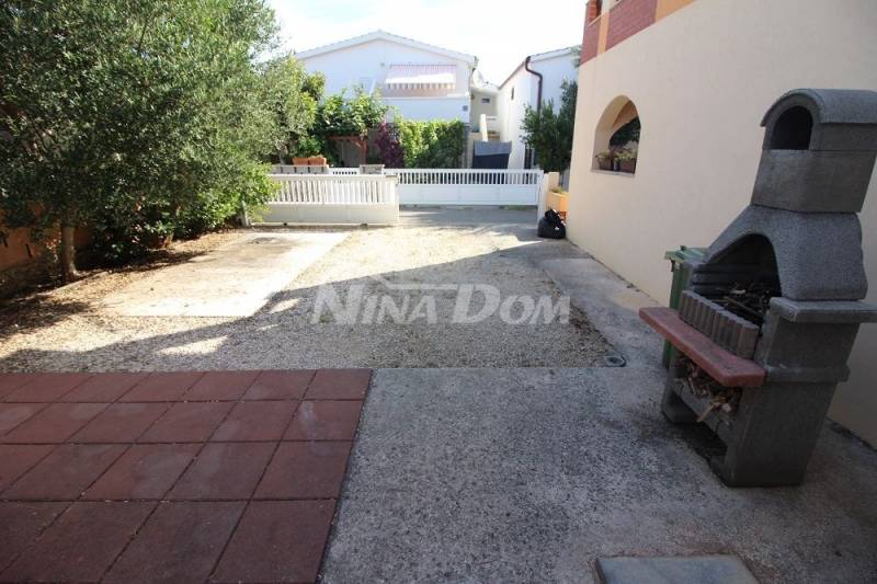 Ground floor with a yard 50 meters from the beach - 13