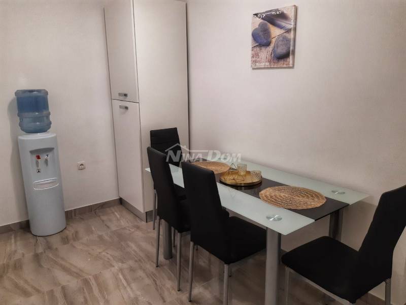 Dvojdom s dvomi zariadenými apartmánmi - 10