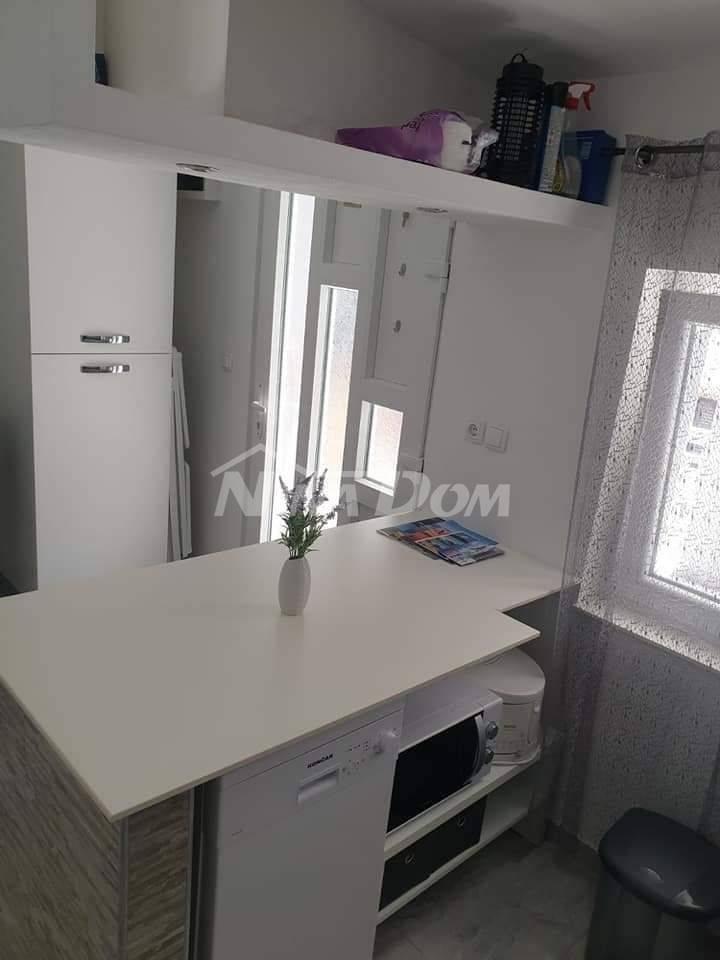 Dvojdom s dvomi zariadenými apartmánmi - 11