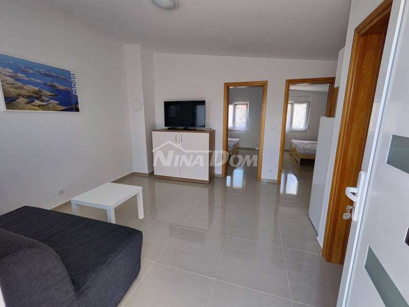 Property with two apartments, south side of Vir, 300 meters from the sea. - 5