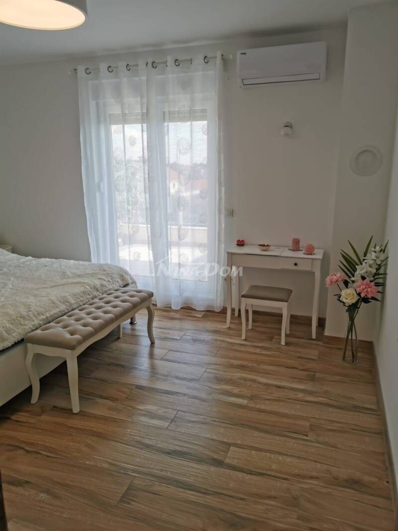 Luksuzni apartman s pogledom na more, 2. kat centar otoka Vira - 10