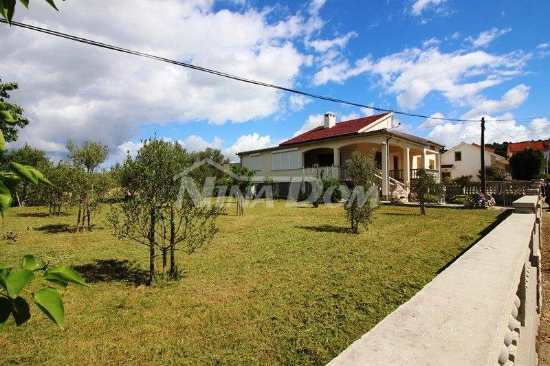 Sukošan family house, large yard - 8