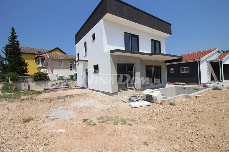 House with swimming pool, 500 meters to the sea (under construction) - 2