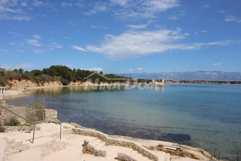 South side of the island of Vir 80 meters. to the sea, real estate for investment - 13