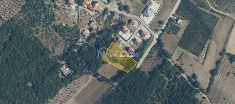 Land for sale in Radovin-Zadar, ideal for a house or weekend house - 1