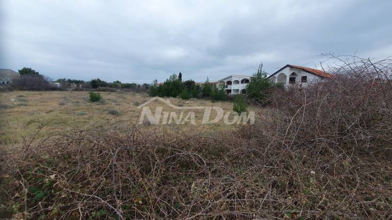 Land in a construction zone (requires UPU plan) 650 m2 - 2