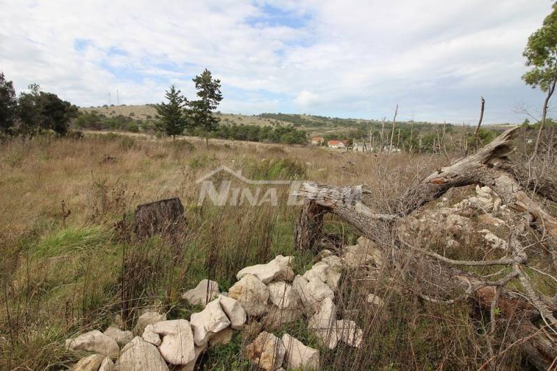 Building land under UPU plan 80€/m2 - 4