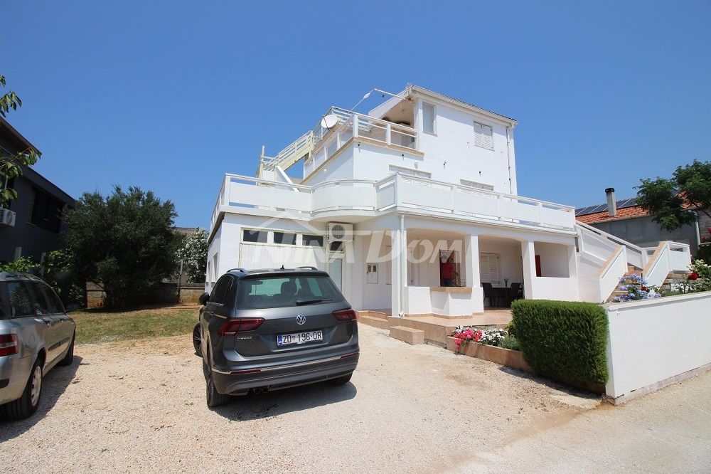 South side of the island of Vira real estate with garage.