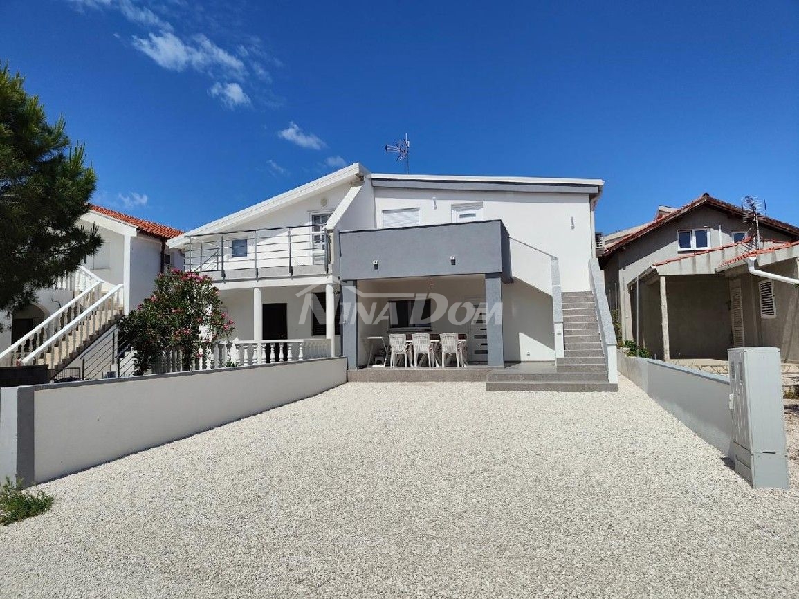 Property with two apartments, south side of Vir, 300 meters from the sea.